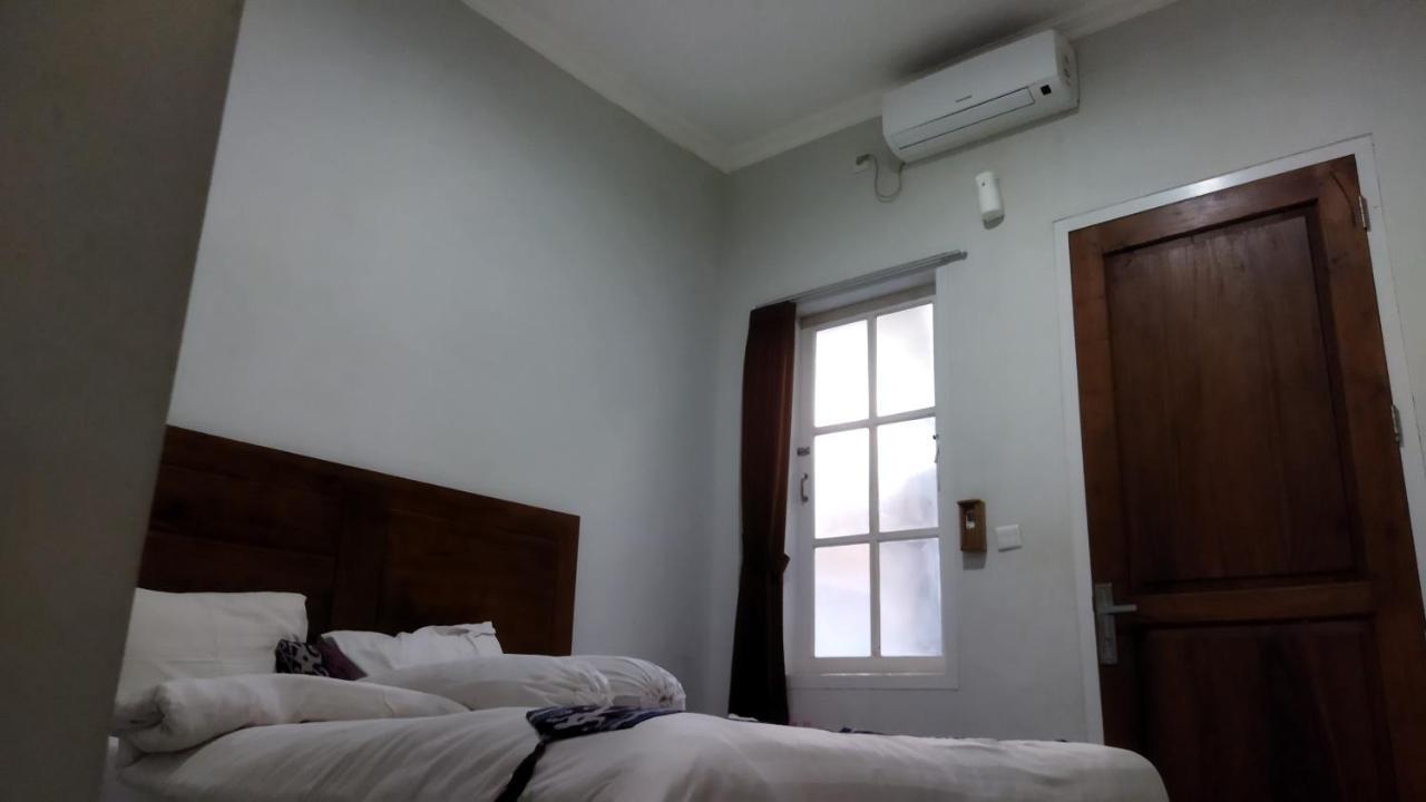 Nusantara Hotel Syariah Jepara Exterior foto
