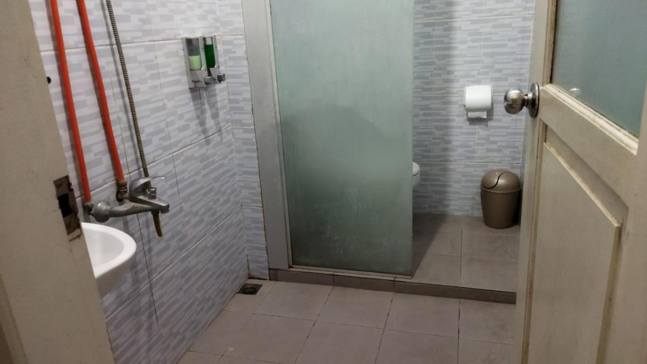 Nusantara Hotel Syariah Jepara Exterior foto