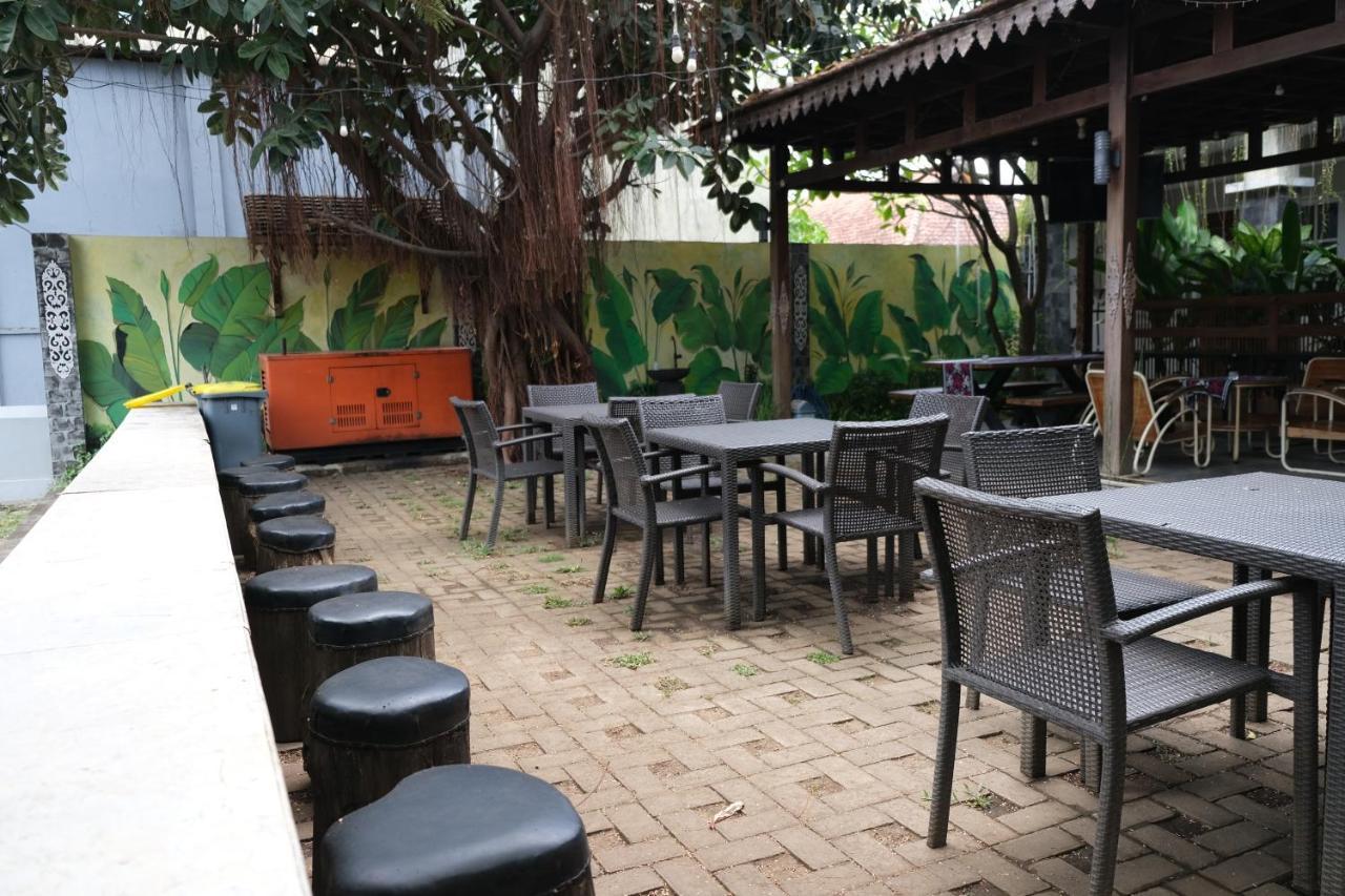 Nusantara Hotel Syariah Jepara Exterior foto